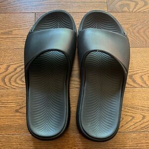 Mens sandals / slides black